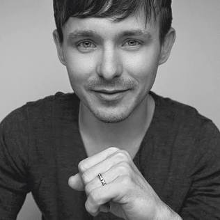 Marshall Allman, Red Dragon Players alumnus — Film & Television Actor, Class of 2003