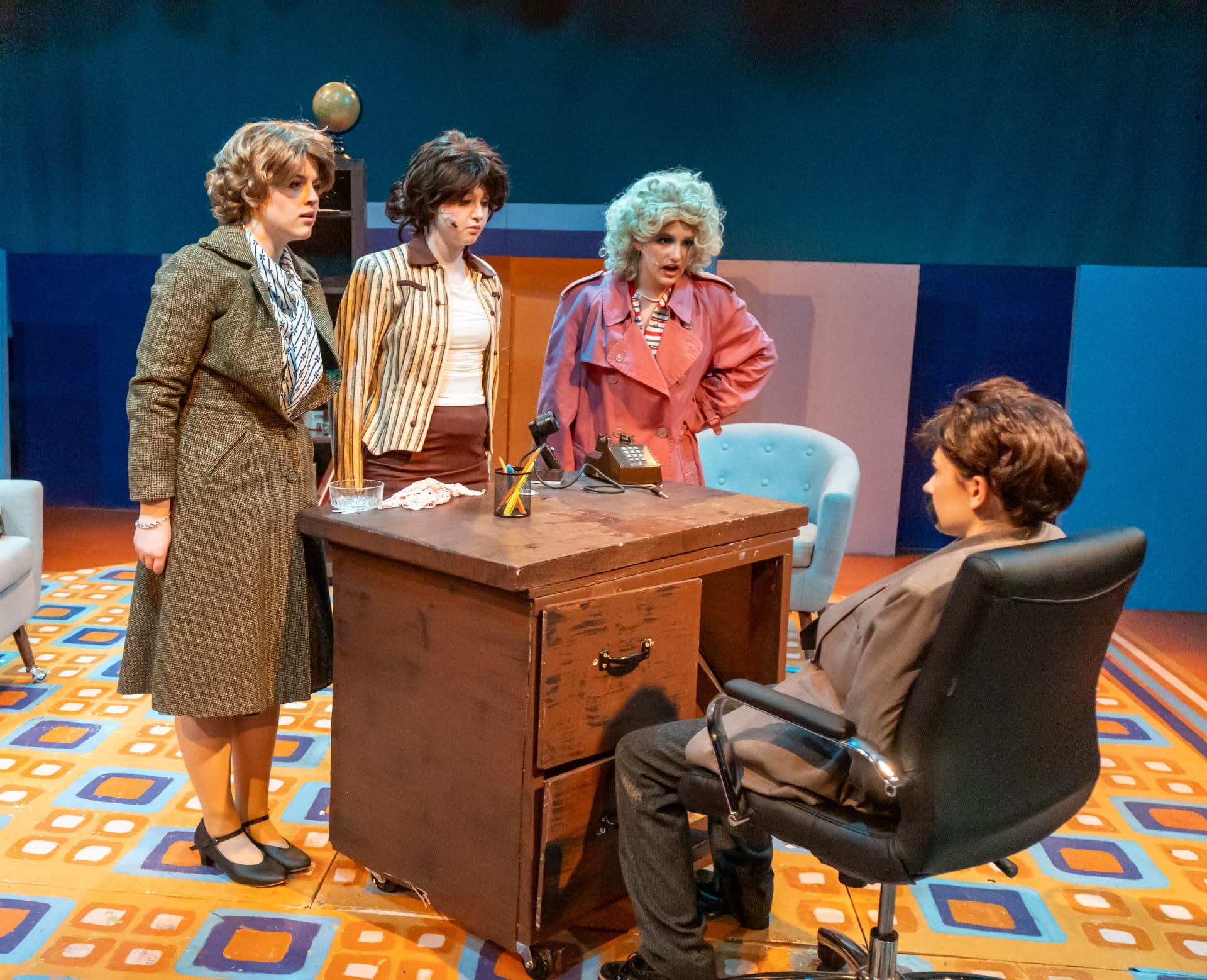9 to 5 (2025) production photo 3