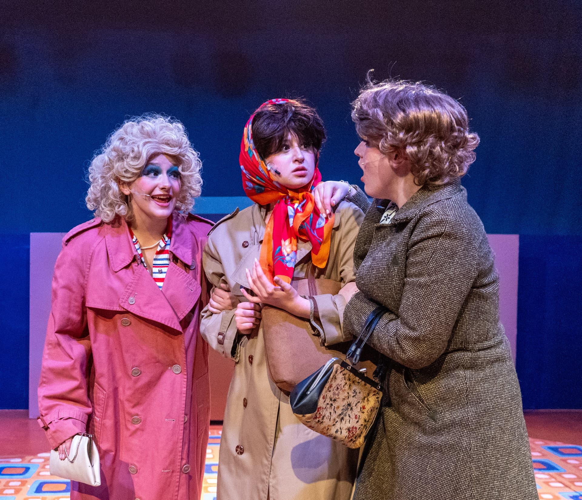 9 to 5 (2025) production photo 9